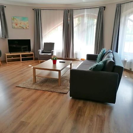 Pannonia Apartman Esztergom Exterior foto