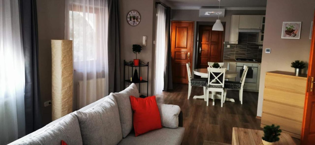 Pannonia Apartman Esztergom Exterior foto