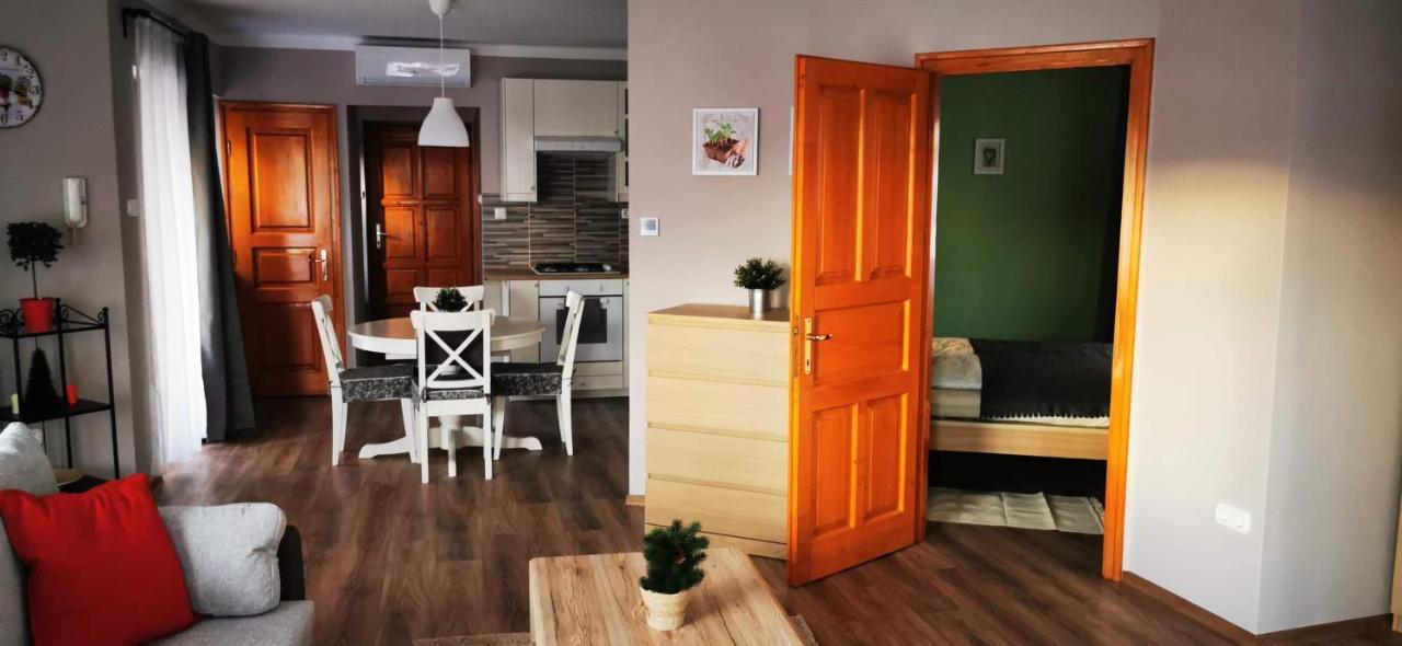 Pannonia Apartman Esztergom Exterior foto
