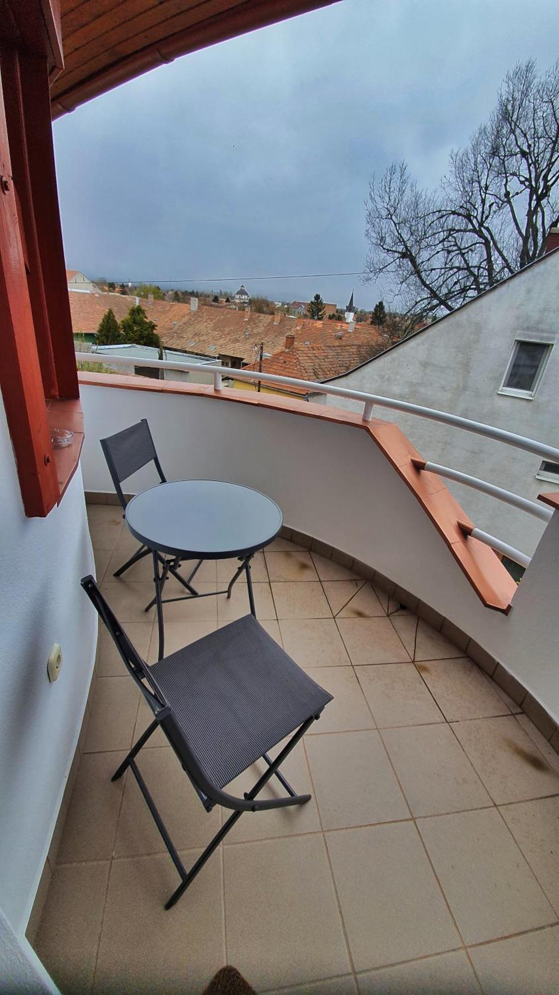 Pannonia Apartman Esztergom Quarto foto