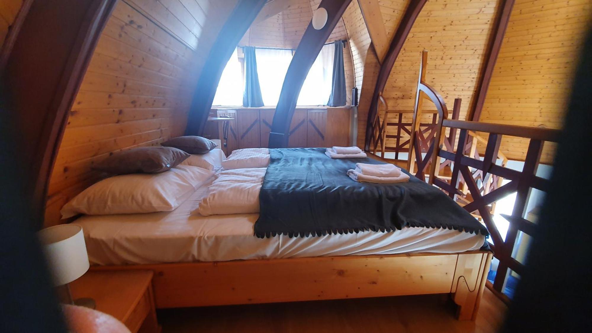 Pannonia Apartman Esztergom Quarto foto