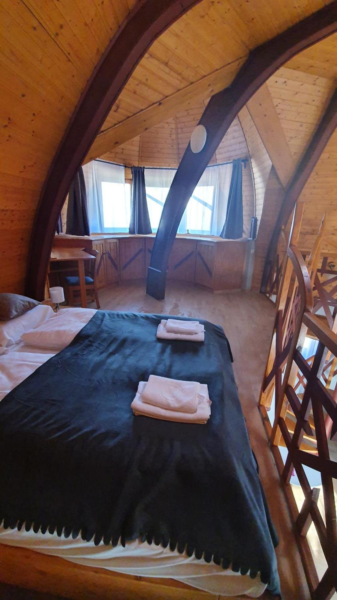 Pannonia Apartman Esztergom Quarto foto