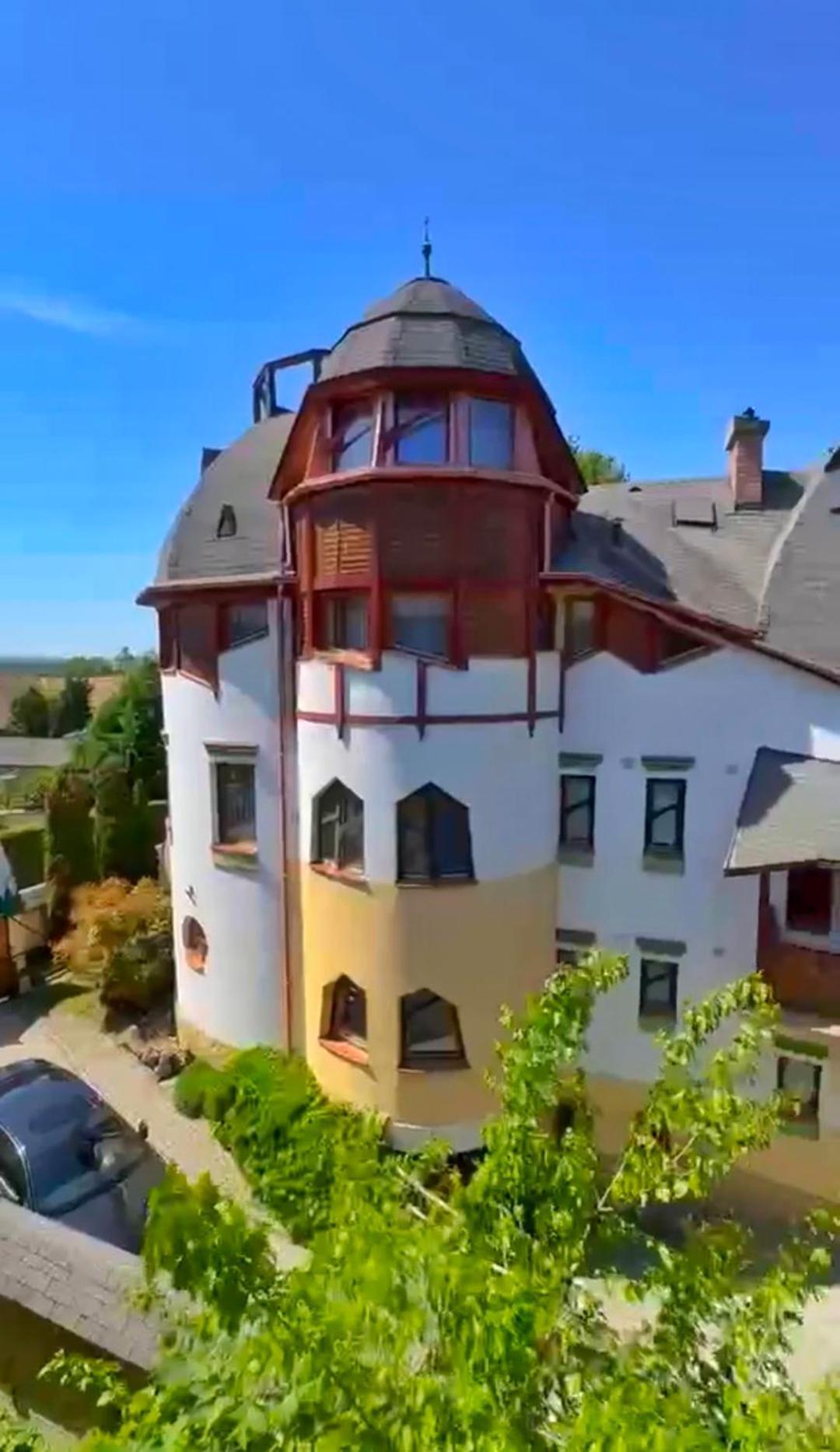 Pannonia Apartman Esztergom Exterior foto